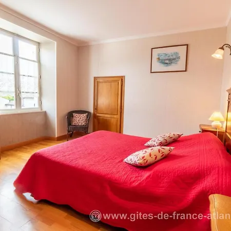 Frühstückspension D'hotes 17g7204 3*