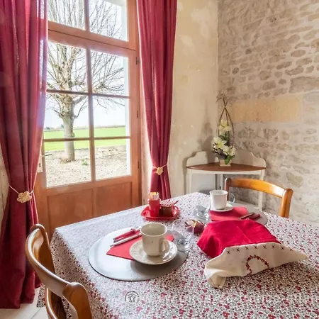D'hotes 17g7204 Bed & Breakfast 3*