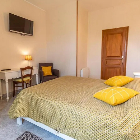 Bed & Breakfast D'hotes 17g7204 3*