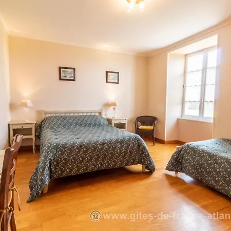 D'hotes 17g7204 Chérac