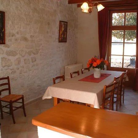 D'hotes 17g7204 3* Chérac